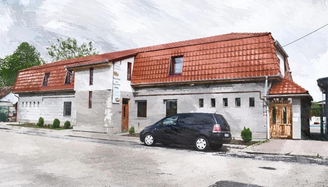 Fuerdo Panzio Bed & Breakfast Karcag Exterior photo